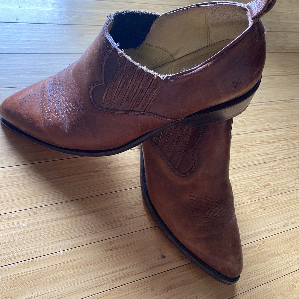 Frye bootie (old Billy) - Picture 3 of 3